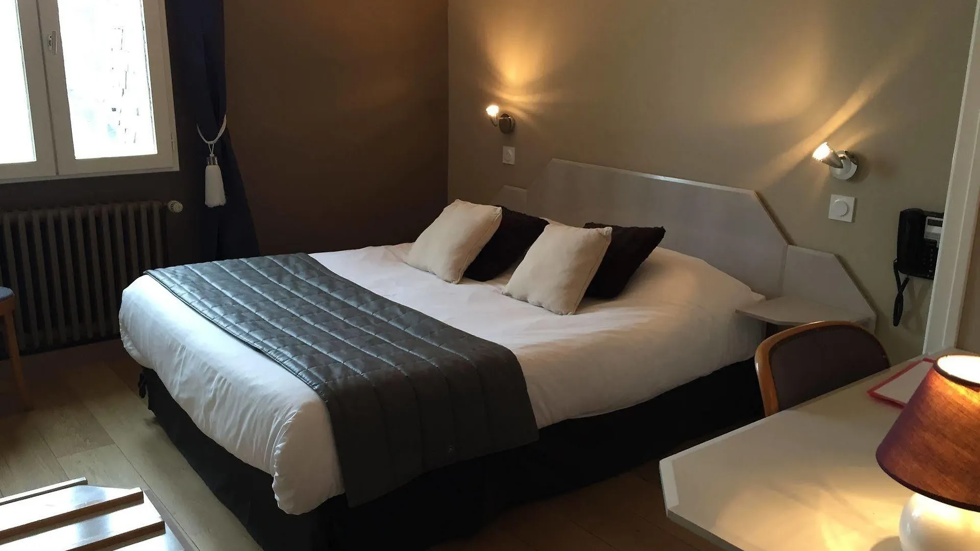 Hotel Restaurant De La Marne Paimpol
